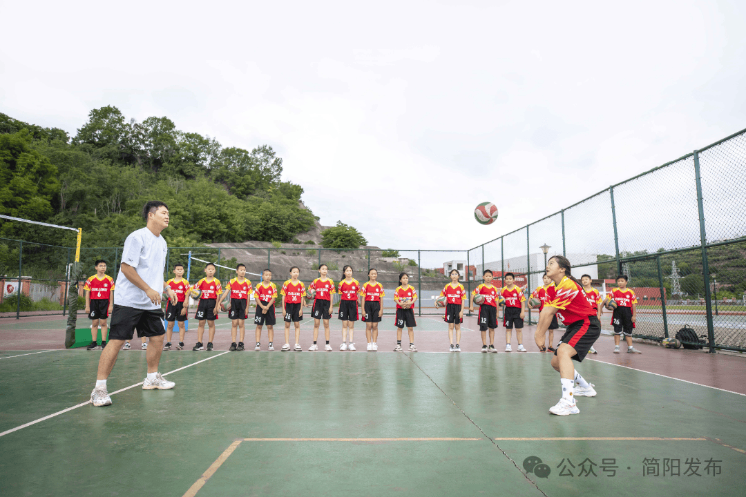 体育化校园新风尚，篮球运动在全国高校广泛普及的简单介绍