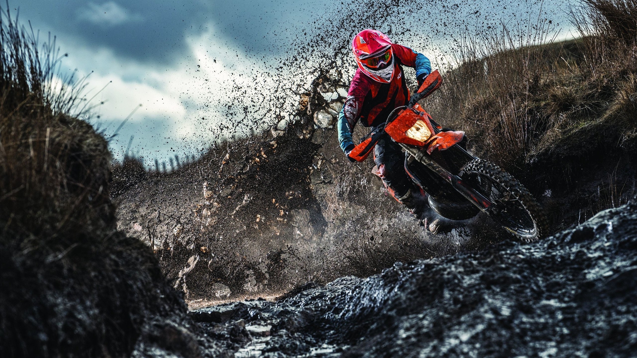 《Valorant国际赛，年轻战队爆冷夺冠震惊全场》，valorant中国战队