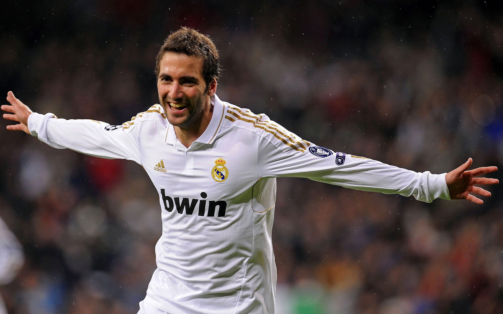 足球赛事场馆环境卫生标准全面升级，保障运动安全，足球场馆建设